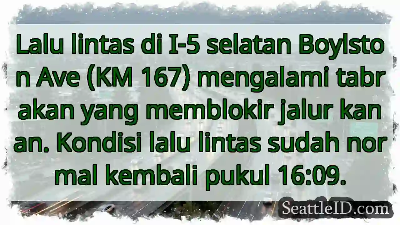 Tabrakan I-5, jalur kanan terblokir
