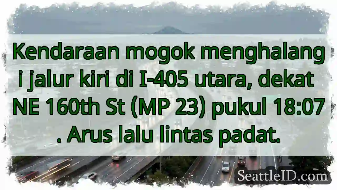 Mogok di I-405 Utara. Lalu lintas padat.