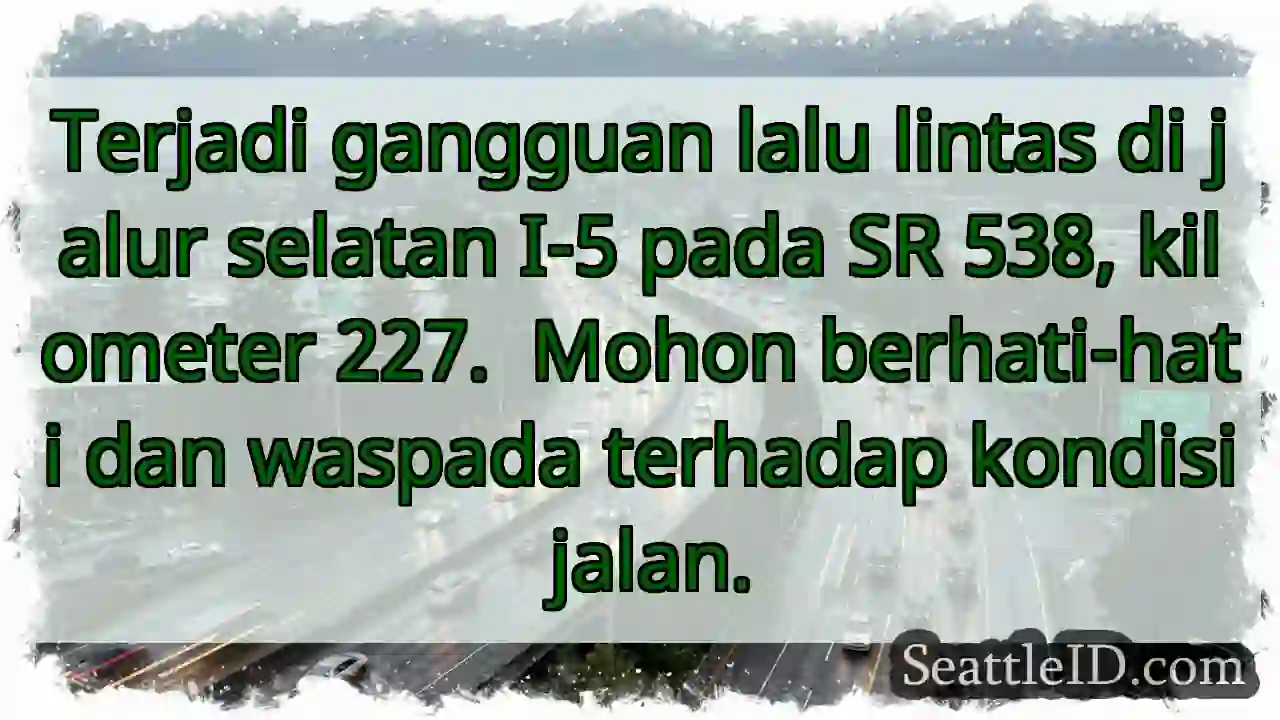 Gangguan Lalu Lintas SR 538 KM 227