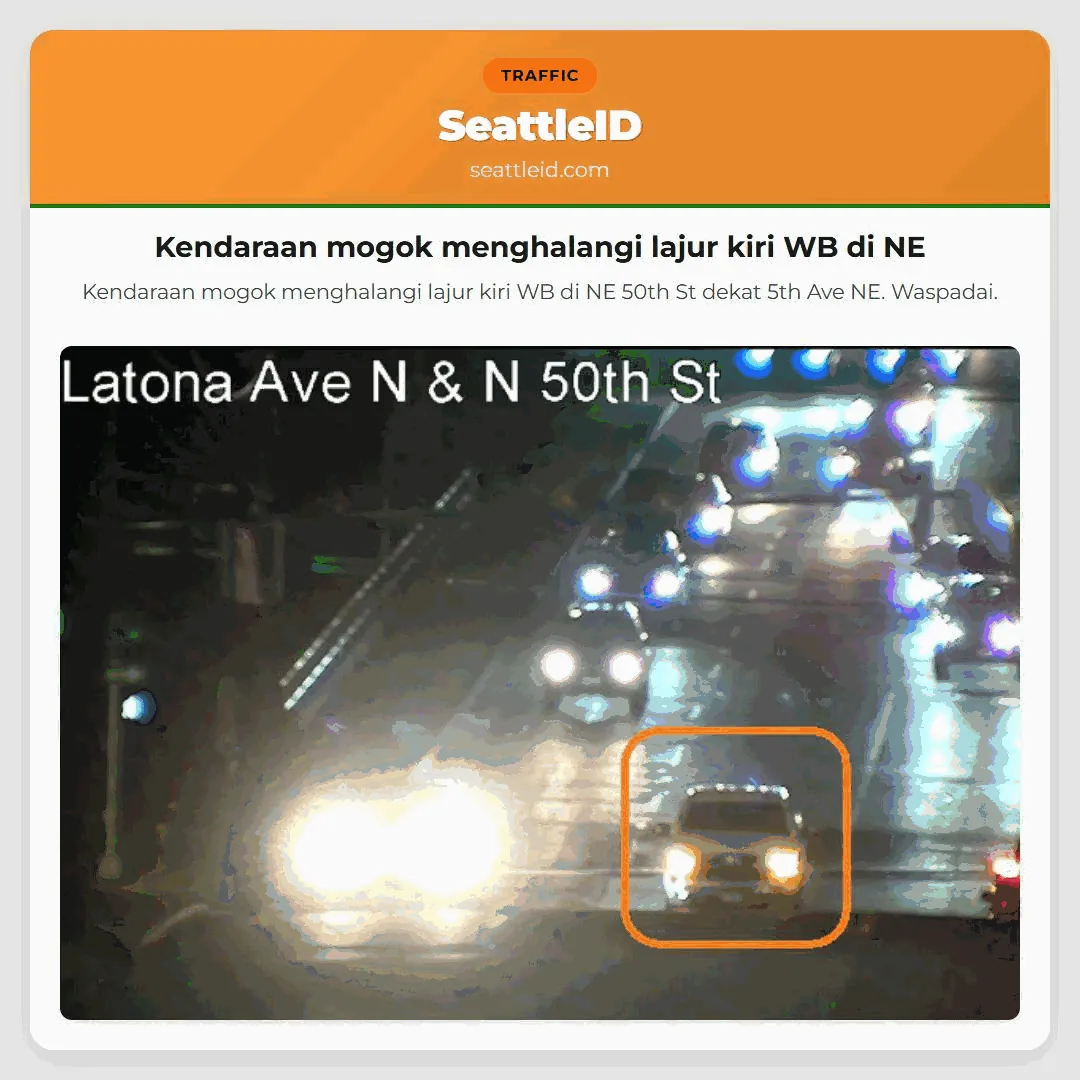 Kendaraan mogok menghalangi lajur kiri WB di NE